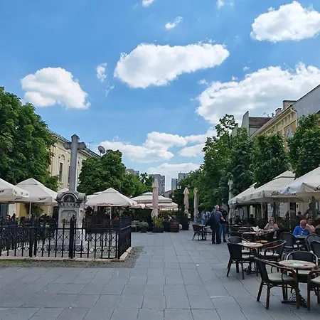 The Belfort Townhomes - Lux Salon